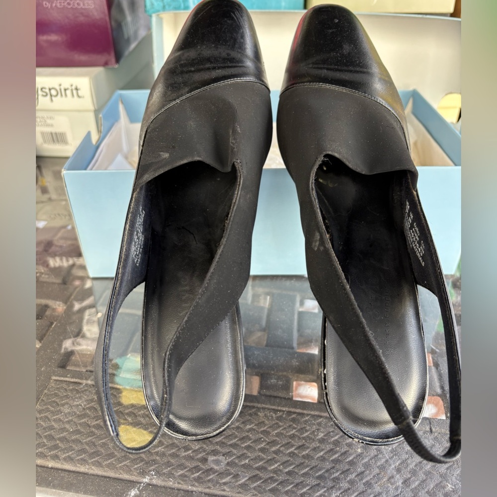 Soft Style Black Women's Mules